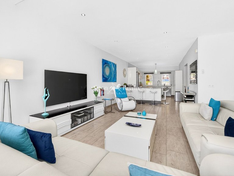 Town House for Sale in Playa Paraíso, Tenerife 6