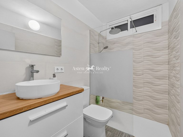 Apartment for Sale in Los Abrigos, Tenerife 10