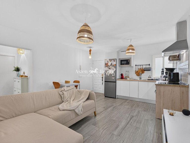 Apartment for Sale in Los Abrigos, Tenerife 1