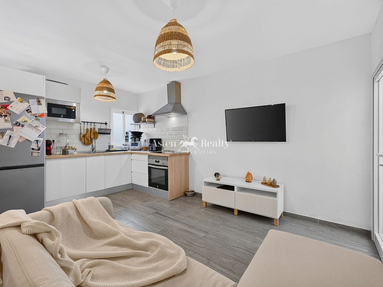 Apartment for Sale in Los Abrigos, Tenerife 3