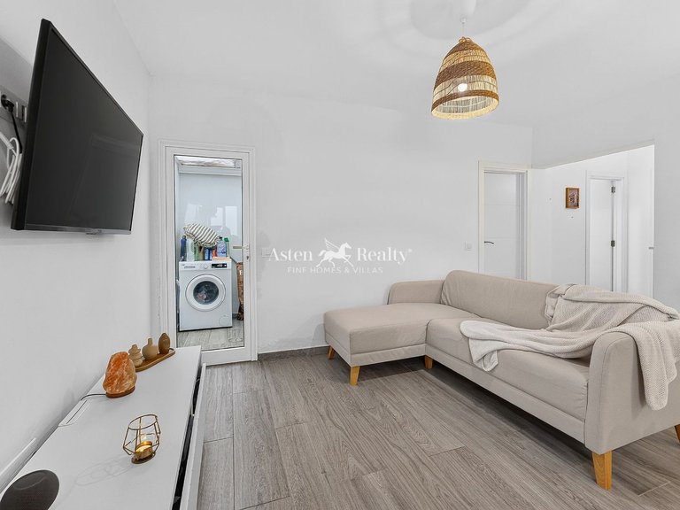 Apartment for Sale in Los Abrigos, Tenerife 4