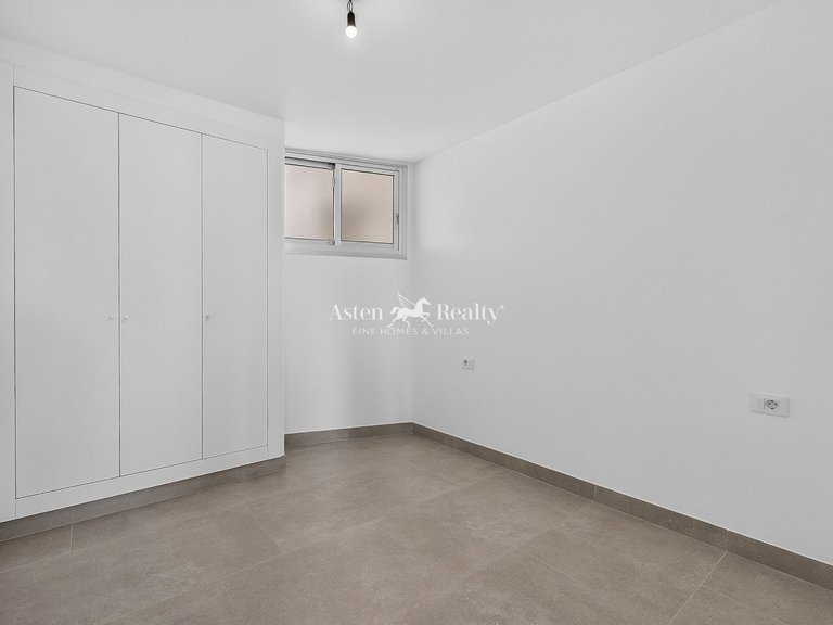Apartment for Sale in Playa Paraíso, Tenerife 16