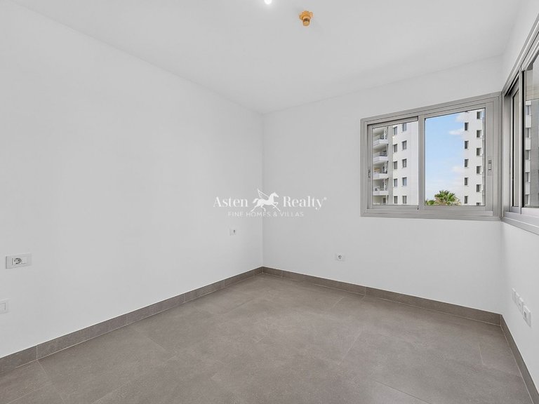 Apartment for Sale in Playa Paraíso, Tenerife 12