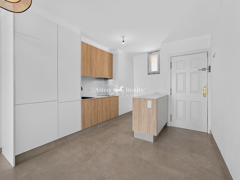 Apartment for Sale in Playa Paraíso, Tenerife 8