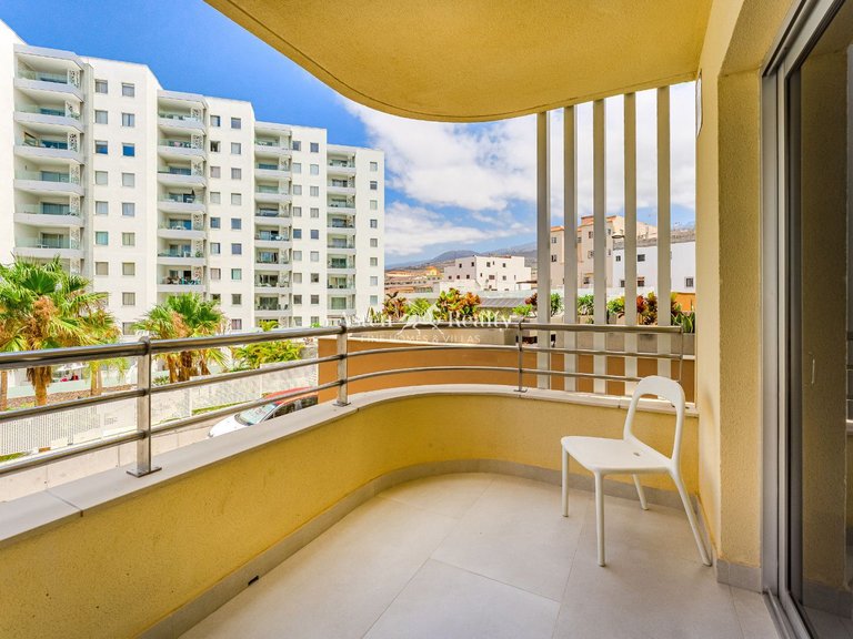 Apartment for Sale in Playa Paraíso, Tenerife 4