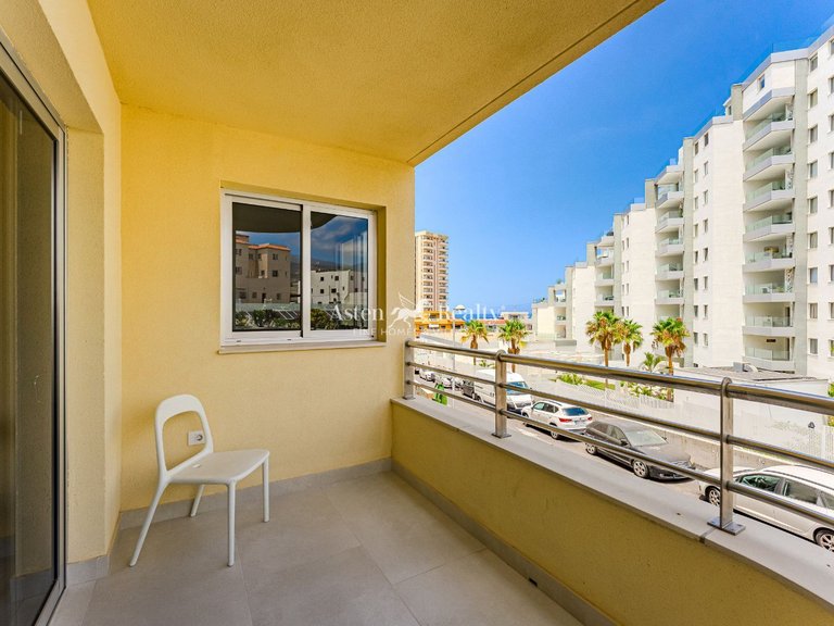 Apartment for Sale in Playa Paraíso, Tenerife 2