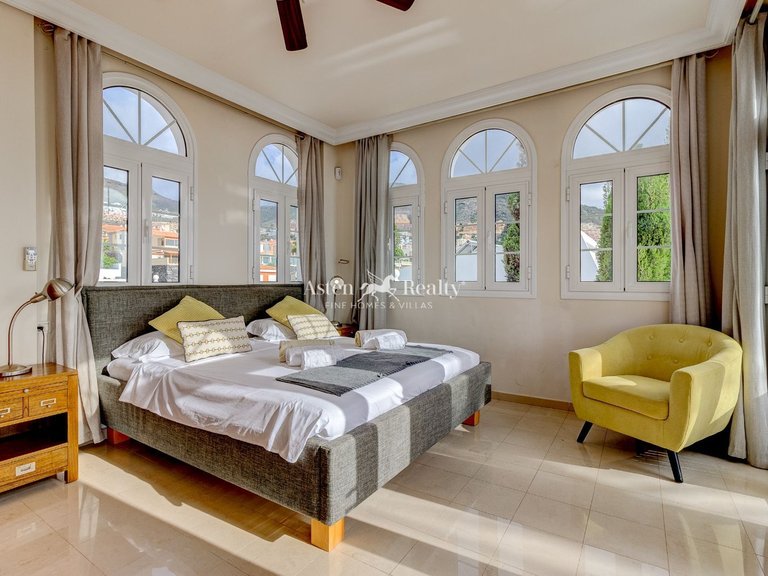 Villa for Sale in Torviscas Alto, Tenerife 3