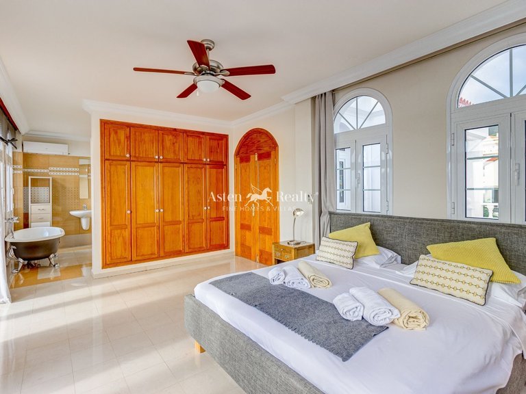 Villa for Sale in Torviscas Alto, Tenerife 5