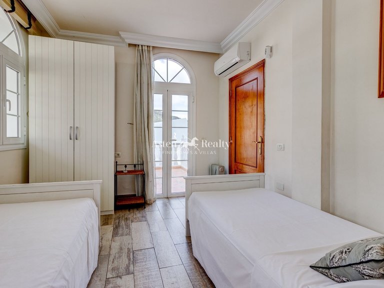 Villa for Sale in Torviscas Alto, Tenerife 10