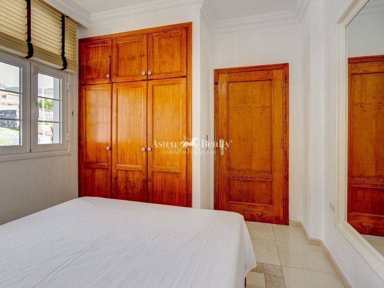 Villa for Sale in Torviscas Alto, Tenerife 13