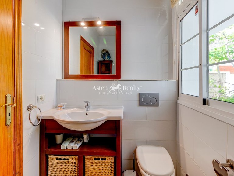 Villa for Sale in Torviscas Alto, Tenerife 14