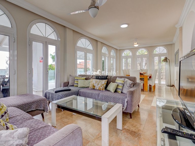 Villa for Sale in Torviscas Alto, Tenerife 17