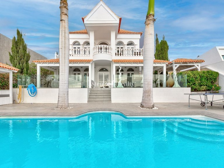 Villa for Sale in Torviscas Alto, Tenerife 24