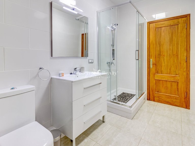 Villa for Sale in Torviscas Alto, Tenerife 31
