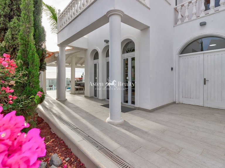 Villa for Sale in Torviscas Alto, Tenerife 34