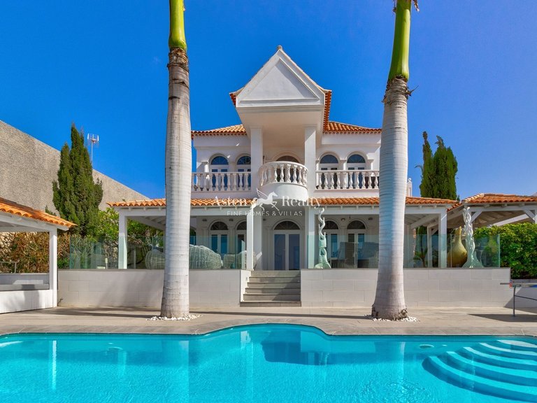 Villa for Sale in Torviscas Alto, Tenerife 46