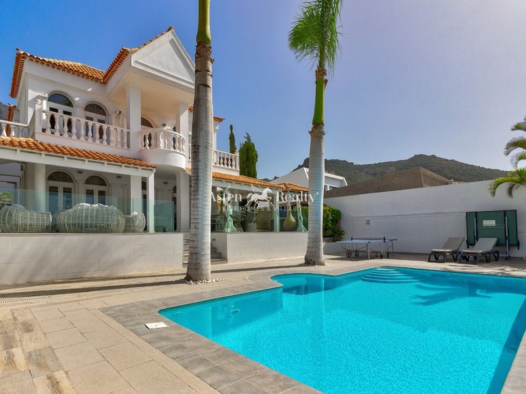Villa for Sale in Torviscas Alto, Tenerife 47