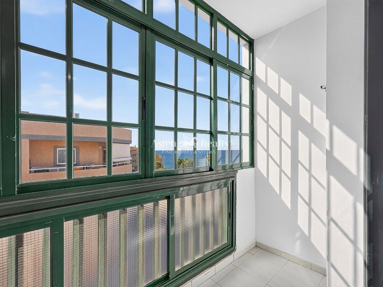 Apartment for Sale in Los Abrigos, Tenerife 2