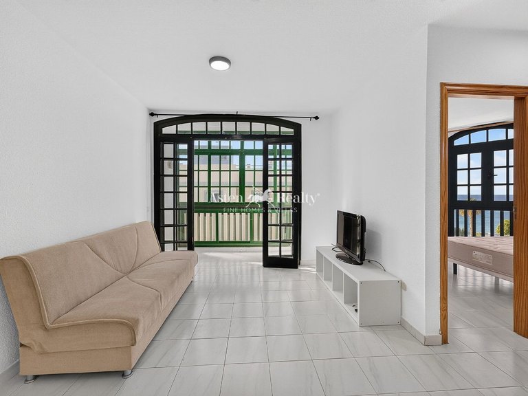 Apartment for Sale in Los Abrigos, Tenerife 6