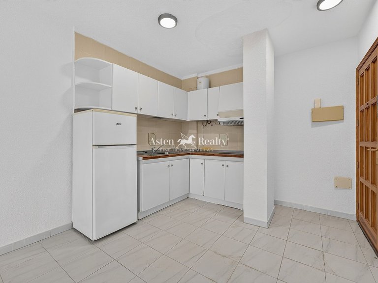 Apartment for Sale in Los Abrigos, Tenerife 8