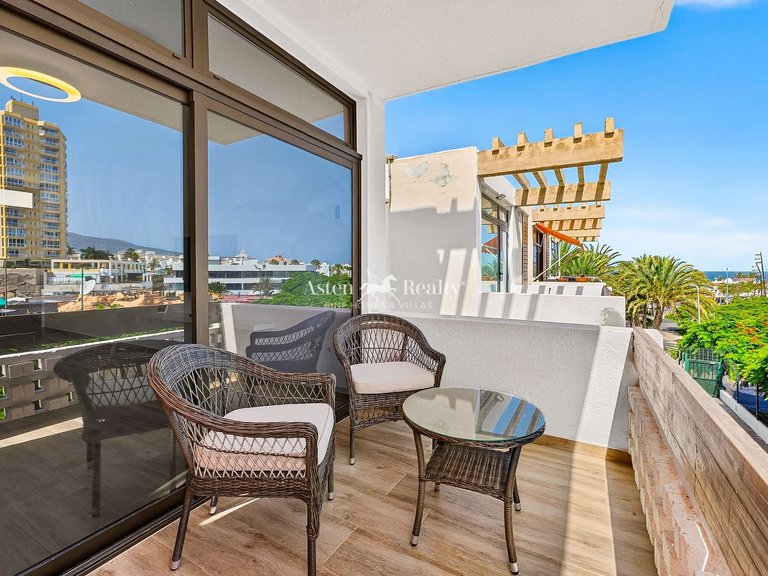 Apartment for Sale in Playa De Las Américas, Tenerife 3