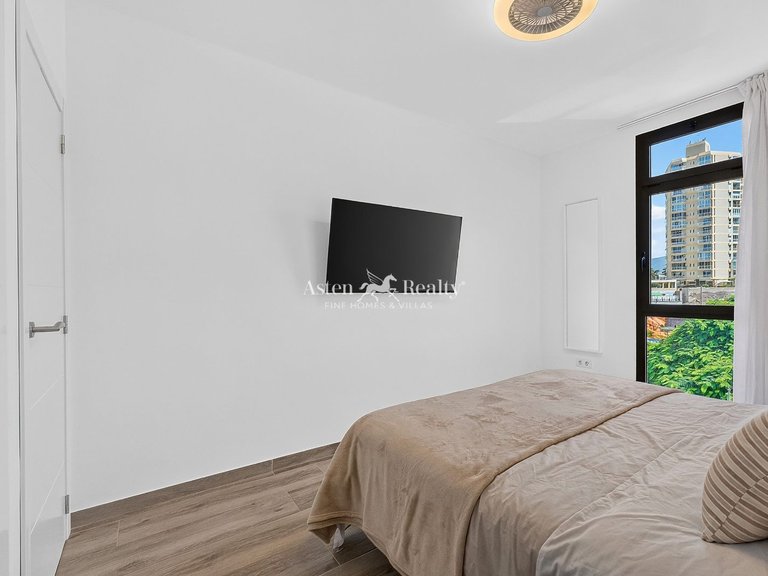 Apartment for Sale in Playa De Las Américas, Tenerife 11