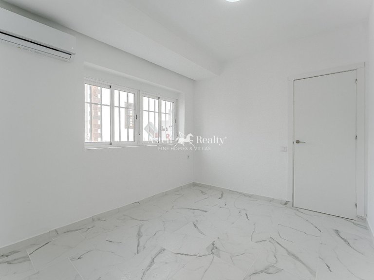 Apartment for Sale in Puerto De Santiago, Tenerife 6