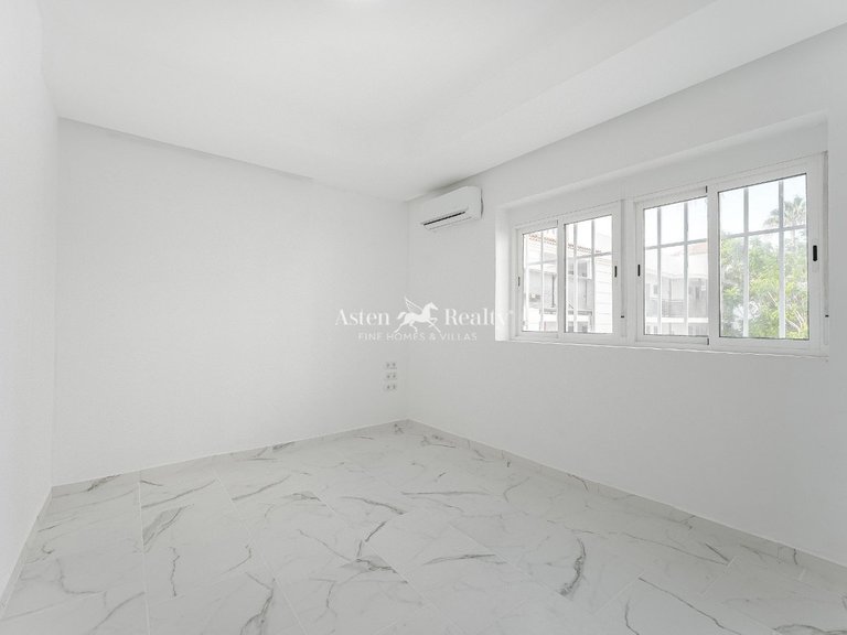 Apartment for Sale in Puerto De Santiago, Tenerife 9