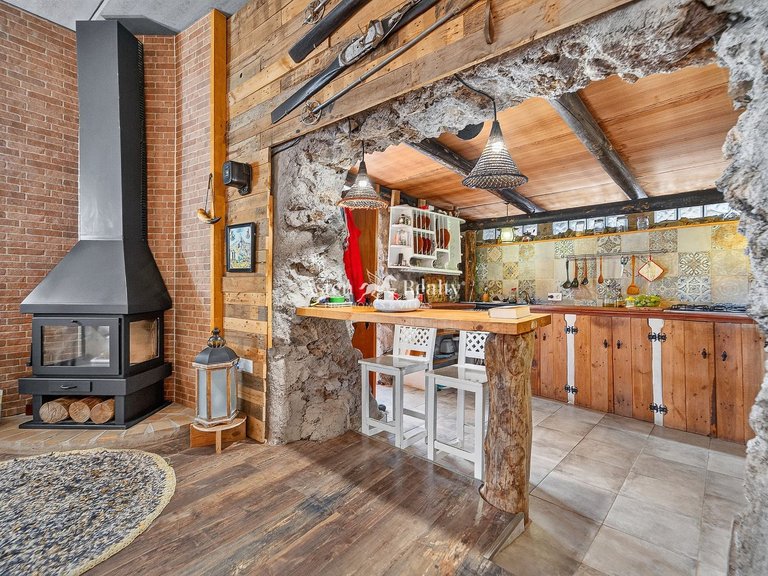 Villa for Sale in Guia De Isora, Tenerife 6
