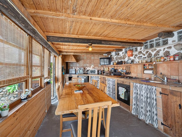 Villa for Sale in Guia De Isora, Tenerife 11