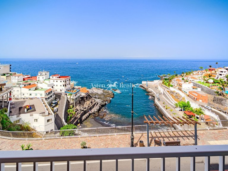 Apartment for Sale in Puerto De Santiago, Tenerife 1