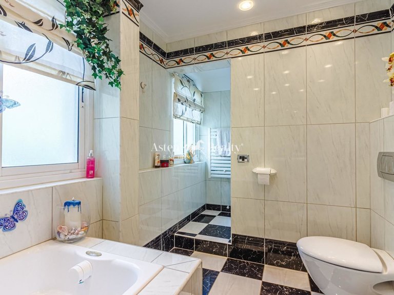 Villa for Sale in Valle De San Lorenzo, Tenerife 14