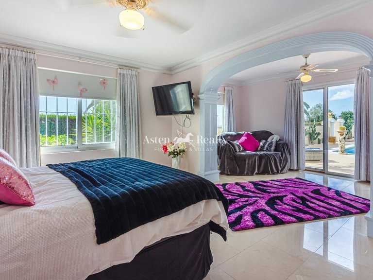 Villa for Sale in Valle De San Lorenzo, Tenerife 16