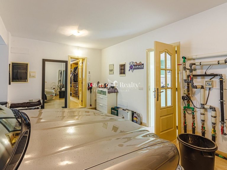 Villa for Sale in Valle De San Lorenzo, Tenerife 25