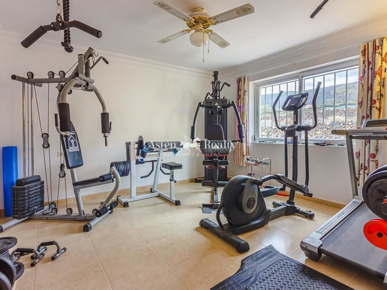 Villa for Sale in Valle De San Lorenzo, Tenerife 33