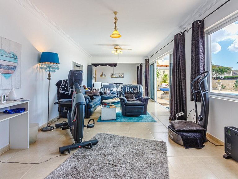 Villa for Sale in Valle De San Lorenzo, Tenerife 35