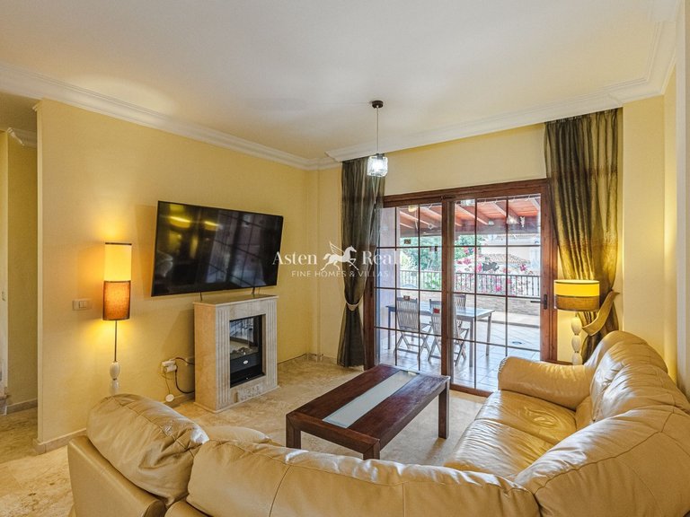 Town House for Sale in Playa Del Duque, Tenerife 7