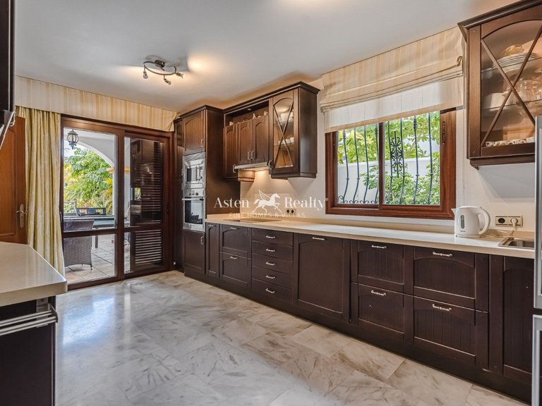 Villa for Sale in Torviscas Alto, Tenerife 19