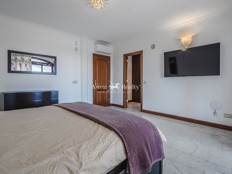 Villa for Sale in Torviscas Alto, Tenerife 35