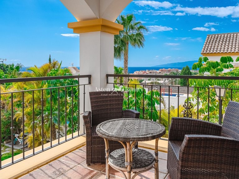 Villa for Sale in Torviscas Alto, Tenerife 48