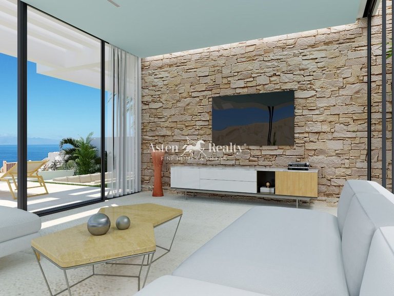 Villa for Sale in San Eugenio Alto, Tenerife 13