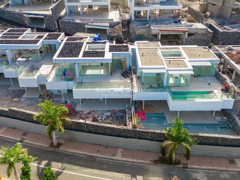 Villa for Sale in San Eugenio Alto, Tenerife 23