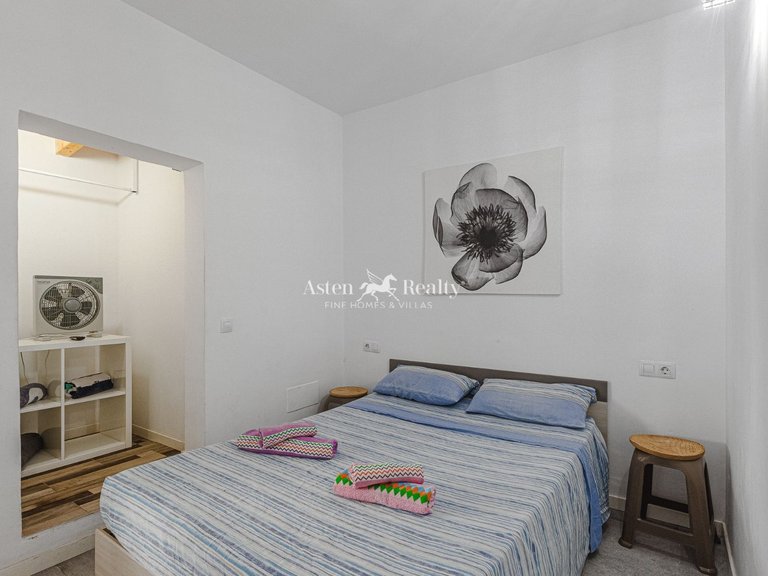 Villa for Sale in San Eugenio Alto, Tenerife 22