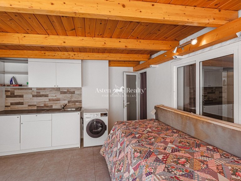 Villa for Sale in San Eugenio Alto, Tenerife 26