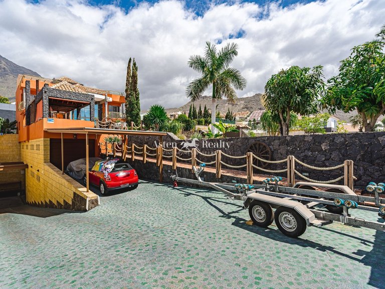 Villa for Sale in Torviscas Alto, Tenerife 3