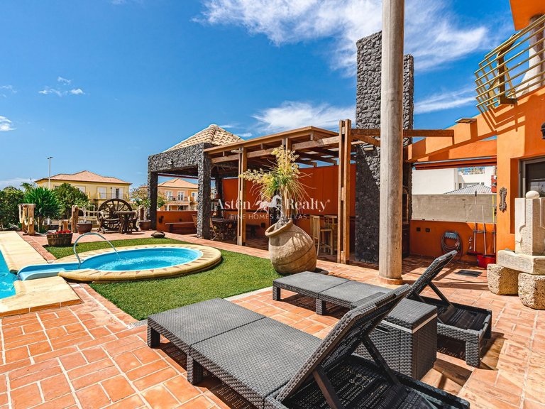 Villa for Sale in Torviscas Alto, Tenerife 15