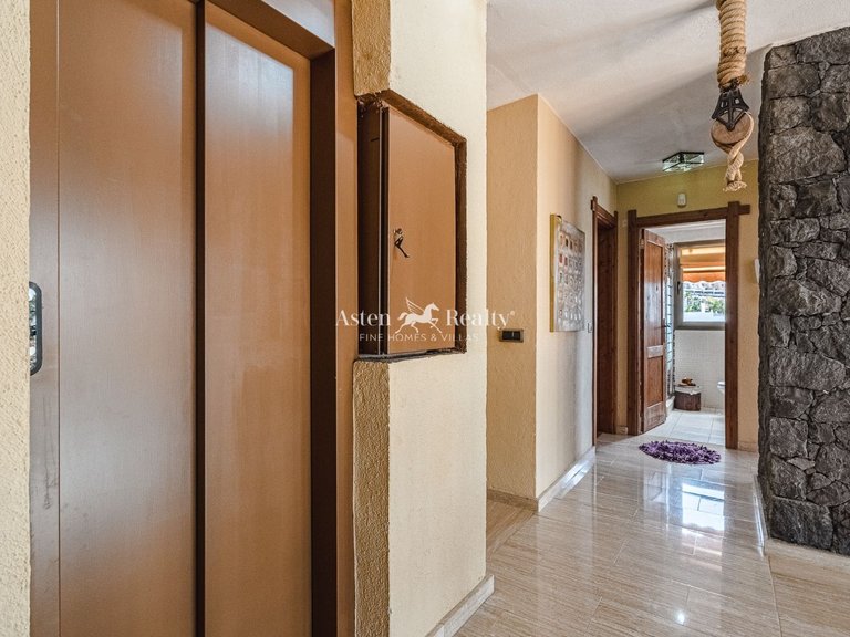 Villa for Sale in Torviscas Alto, Tenerife 38