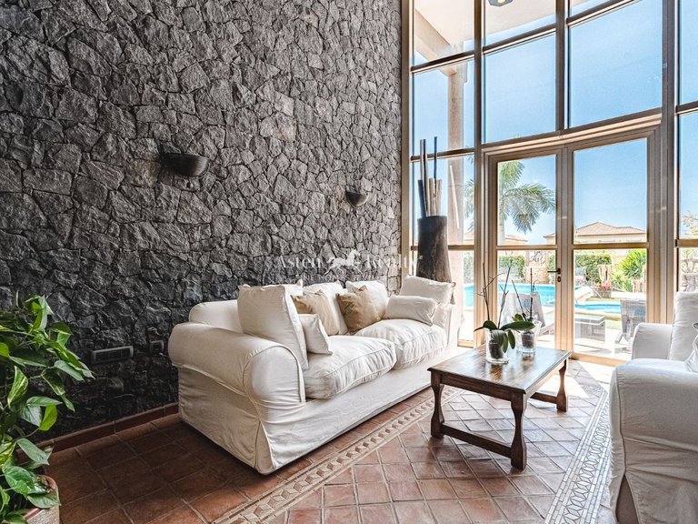 Villa for Sale in Torviscas Alto, Tenerife 17