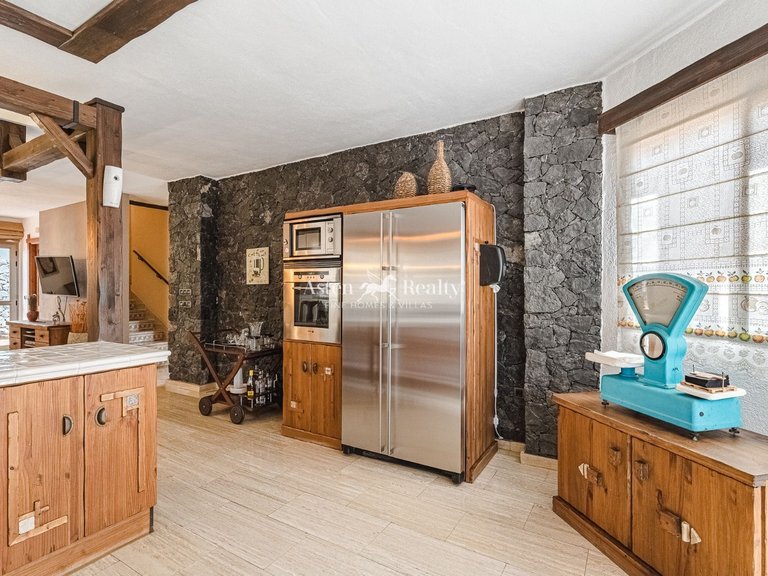 Villa for Sale in Torviscas Alto, Tenerife 31