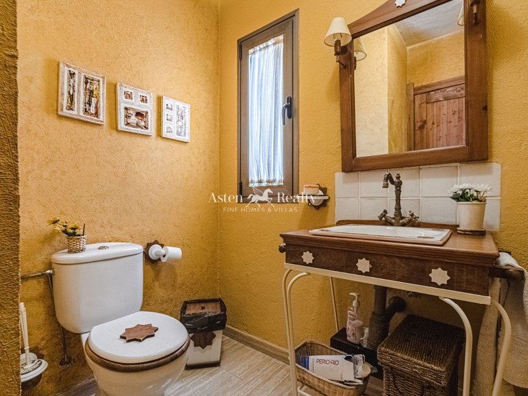 Villa for Sale in Torviscas Alto, Tenerife 35